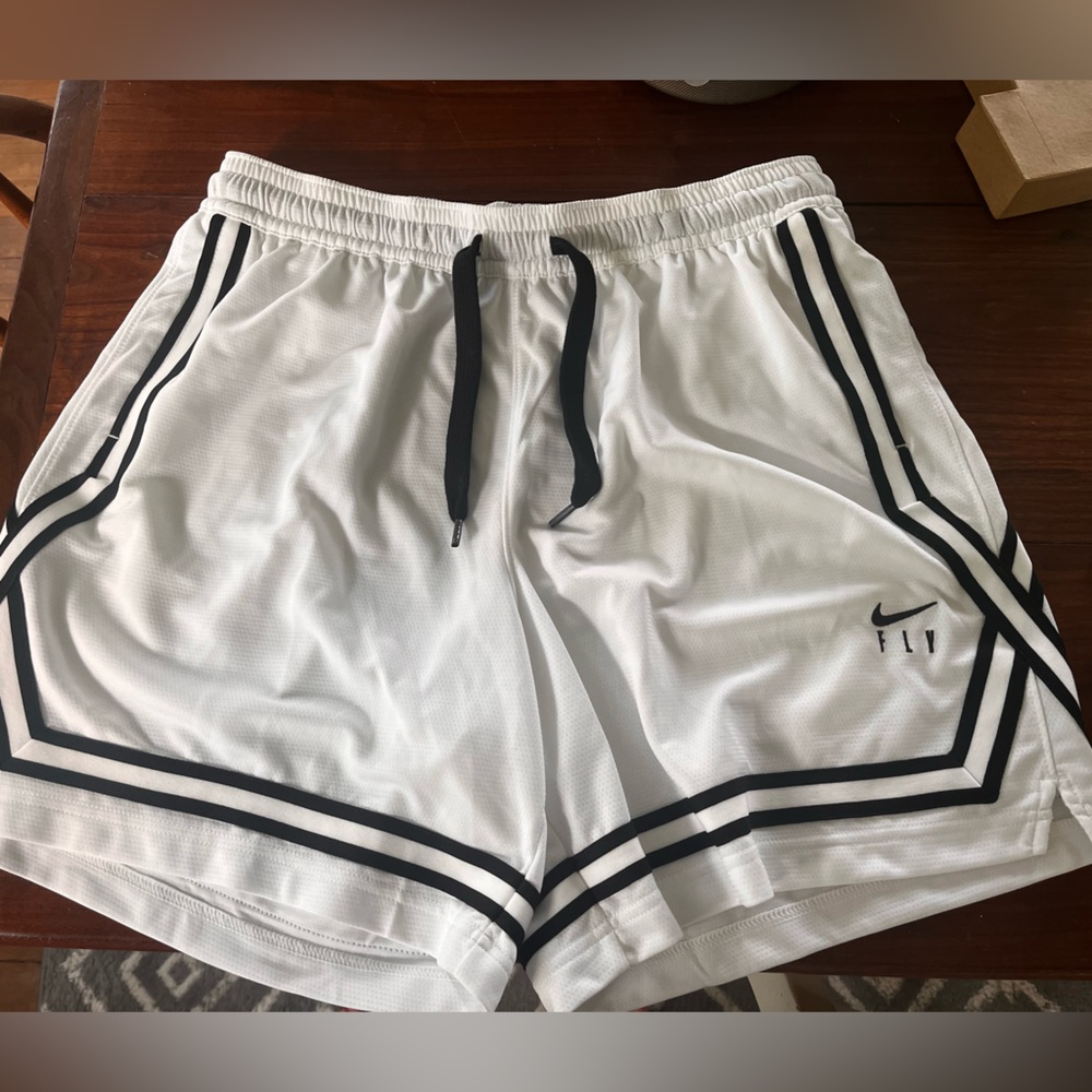 NIKE Fly Shorts